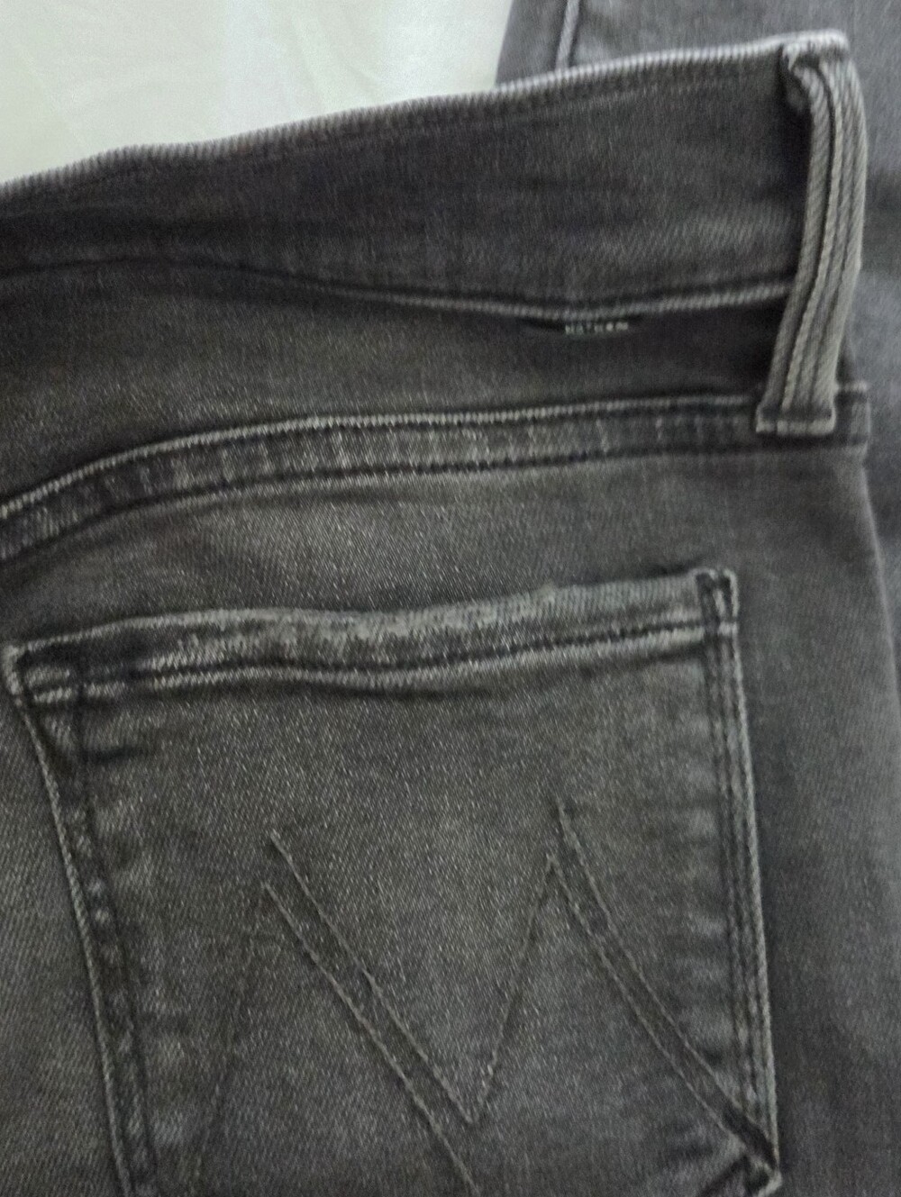 MOTHER JEANS- The Mid Rise Hiker Hover Size 27 - Picture 8 of 10